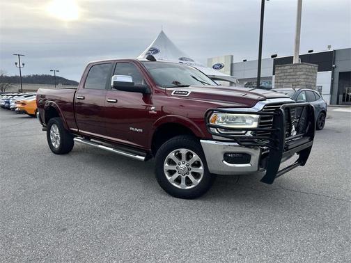 2019 RAM 2500 Laramie Crew Cab 4x4 6'4' Box