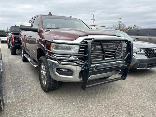 2019 RAM 2500 Laramie Crew Cab 4x4 6'4' Box