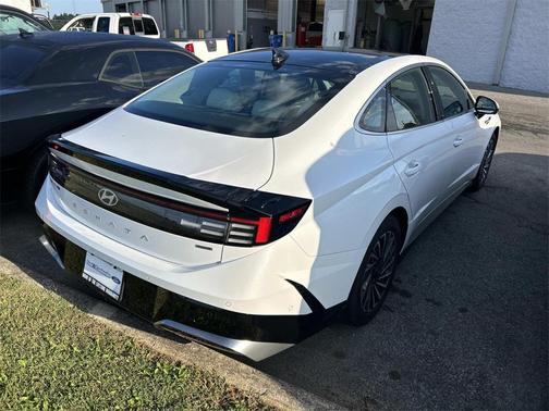 2024 Hyundai SONATA Hybrid Limited