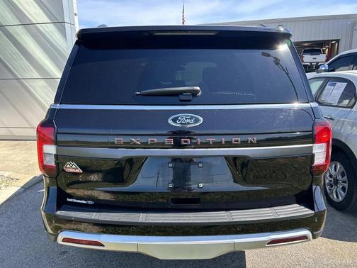 Agate Black Metallic 2024 Ford Expedition Timberline