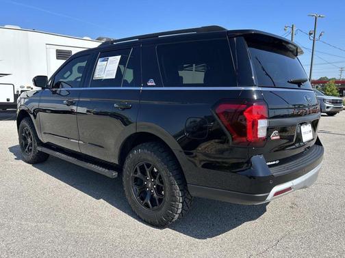 Agate Black Metallic 2024 Ford Expedition Timberline