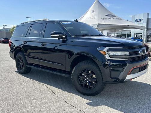 Agate Black Metallic 2024 Ford Expedition Timberline