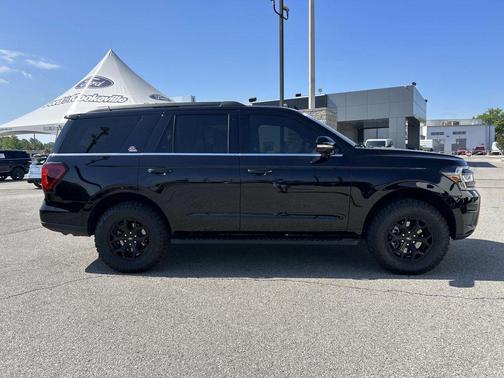Agate Black Metallic 2024 Ford Expedition Timberline