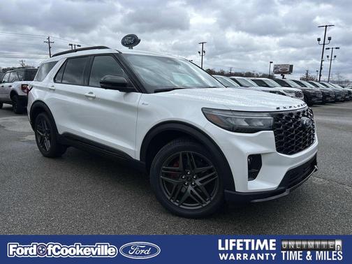 Star White Metallic Tri-Coat 2026 Ford Explorer ST-Line