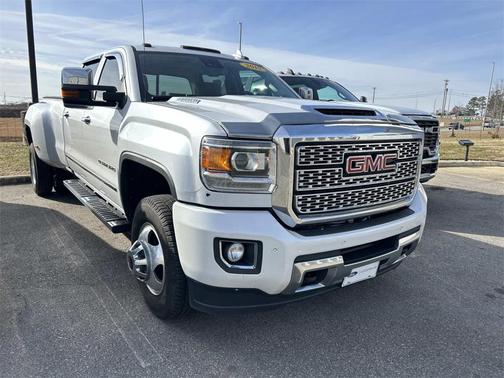 2019 GMC Sierra 3500 Denali