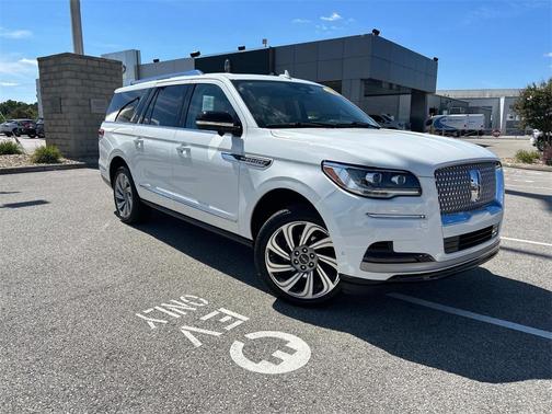 2024 Lincoln Navigator Reserve