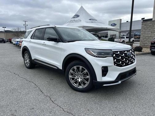 Star White Metallic Tri-Coat 2026 Ford Explorer Platinum
