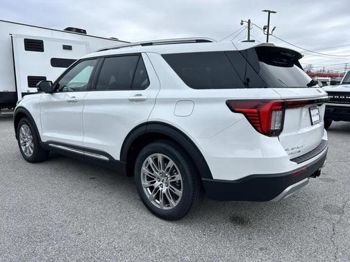Star White Metallic Tri-Coat 2026 Ford Explorer Platinum