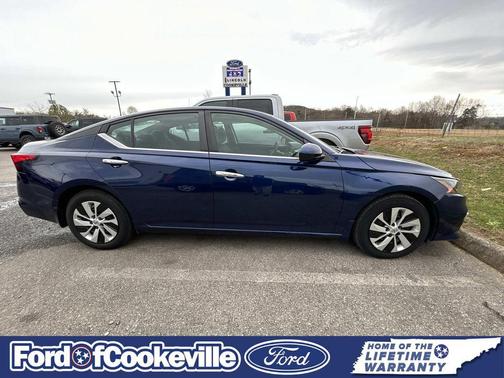 2022 Nissan Altima S FWD