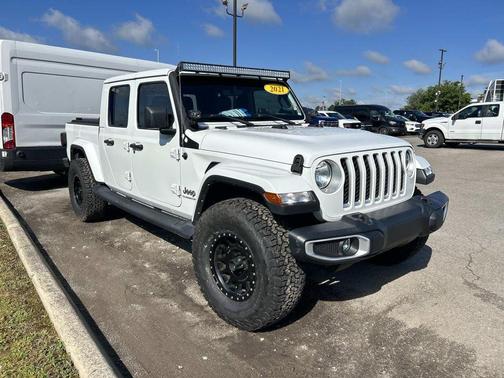 Bright White Clearcoat 2021 Jeep Gladiator Overland