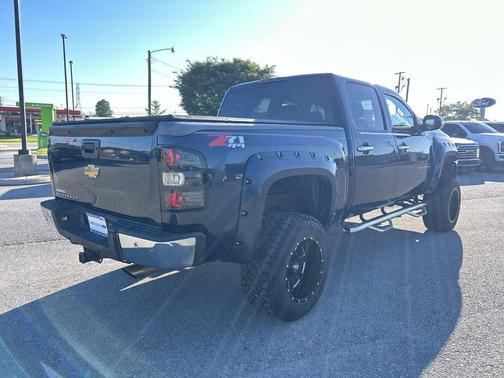 Imperial Blue Metallic 2011 Chevrolet Silverado 1500 LT