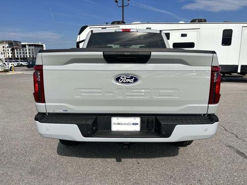 Avalanche 2026 Ford F-150 STX
