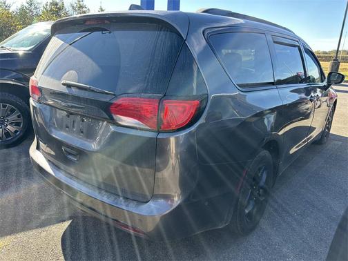 2019 Chrysler Pacifica Touring-L Plus