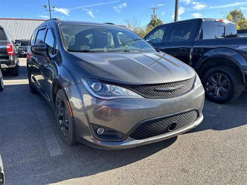 2019 Chrysler Pacifica Touring-L Plus