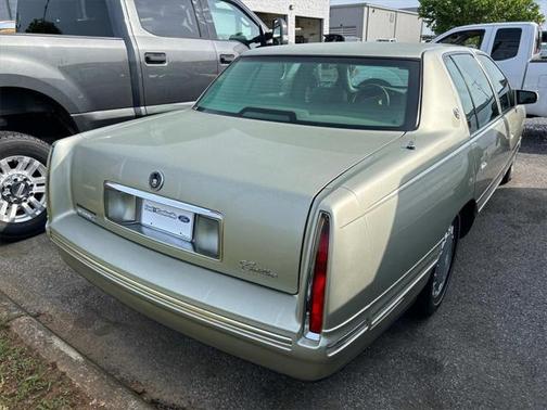 1997 Cadillac DeVille Base