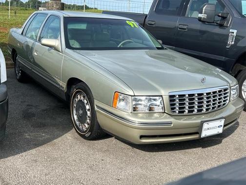 1997 Cadillac DeVille Base