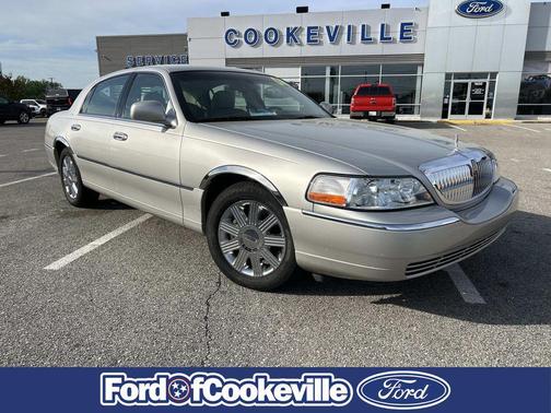 2004 Lincoln Town Car Ultimate