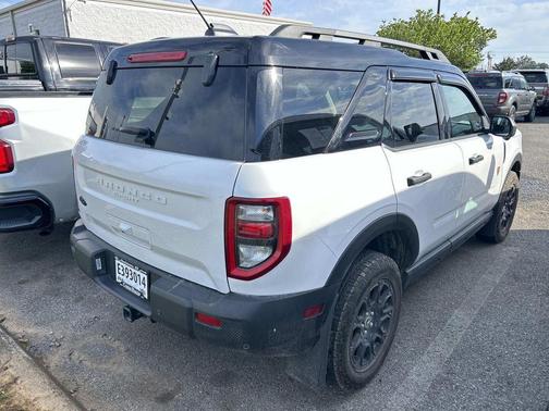 Oxford White 2025 Ford Bronco Sport Badlands