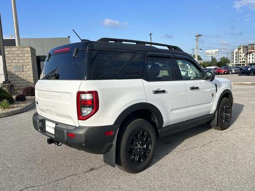 Oxford White 2025 Ford Bronco Sport Badlands