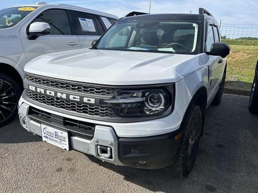 Oxford White 2025 Ford Bronco Sport Badlands