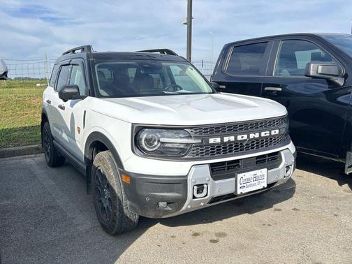 Oxford White 2025 Ford Bronco Sport Badlands