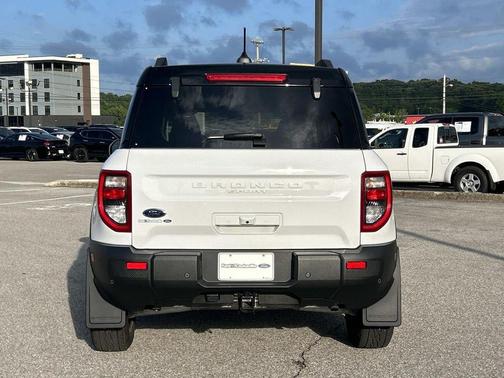 Oxford White 2025 Ford Bronco Sport Badlands