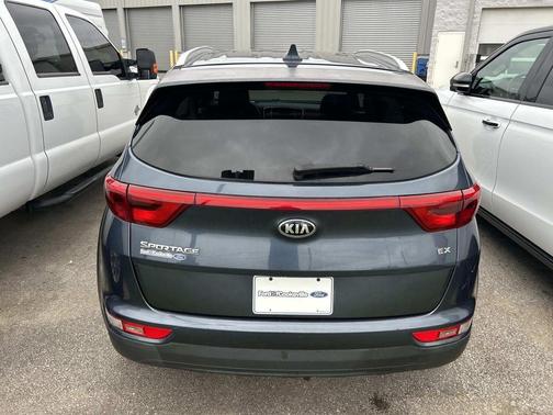 Pacific Blue 2017 Kia Sportage EX