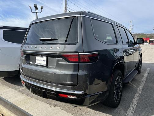 2023 Jeep Wagoneer Series III 4x4