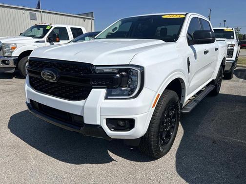 Oxford White 2025 Ford Ranger XLT