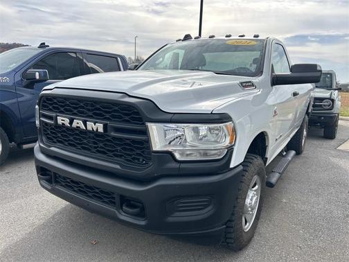 2021 RAM 3500 Tradesman Regular Cab 4x4 8' Box