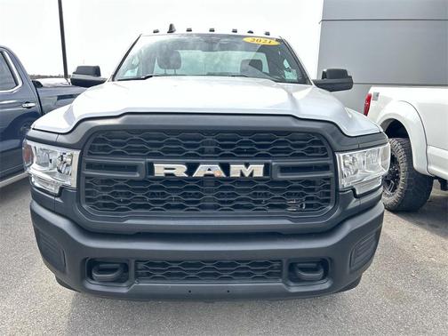 2021 RAM 3500 Tradesman Regular Cab 4x4 8' Box
