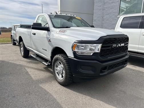 2021 RAM 3500 Tradesman Regular Cab 4x4 8' Box