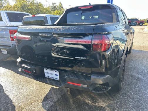 Phantom Black 2022 Hyundai SANTA CRUZ SEL Premium