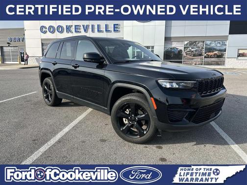 Diamond Black Crystal Pearlcoat 2023 Jeep Grand Cherokee Altitude