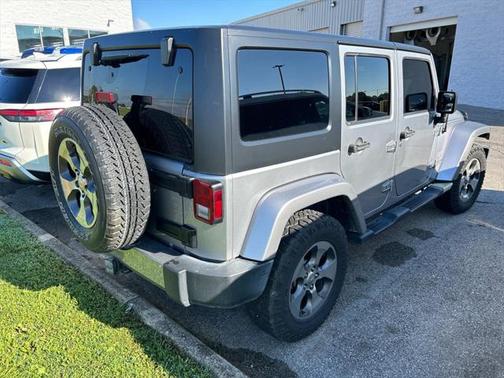 2017 Jeep Wrangler Unlimited Sahara