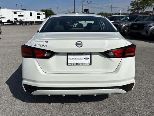 Glacier White 2020 Nissan Altima S FWD