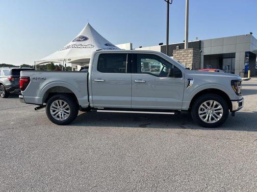 Avalanche 2026 Ford F-150 XLT