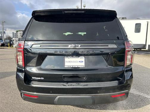 2022 Chevrolet Suburban 4WD Z71