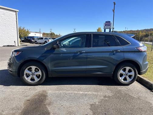 2016 Ford Edge SE