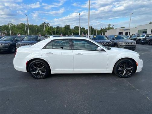 2022 Chrysler 300 S