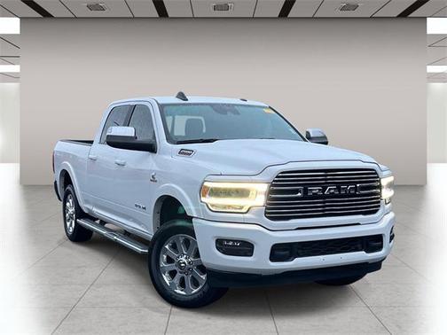 2019 RAM 2500 Laramie Crew Cab 4x4 6'4' Box