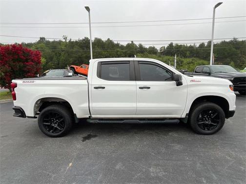 2022 Chevrolet Silverado 1500 Custom Trail Boss