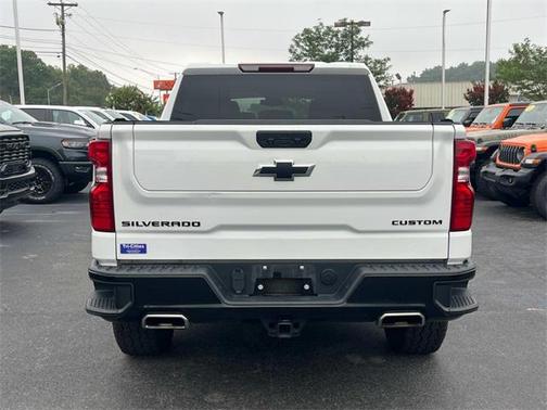 2022 Chevrolet Silverado 1500 Custom Trail Boss