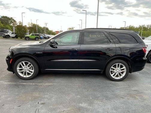 DB Black 2025 Dodge Durango R/T