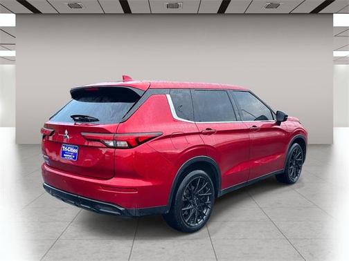 2022 Mitsubishi Outlander Black Edition S-AWC