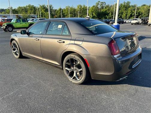 2023 Chrysler 300 S