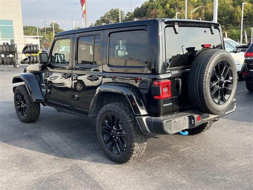 2024 Jeep Wrangler 4xe Sahara