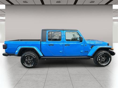2026 Jeep Gladiator Willys 4x4