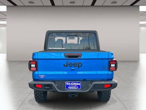 Hydro Blue Pearlcoat 2026 Jeep Gladiator Willys 4x4
