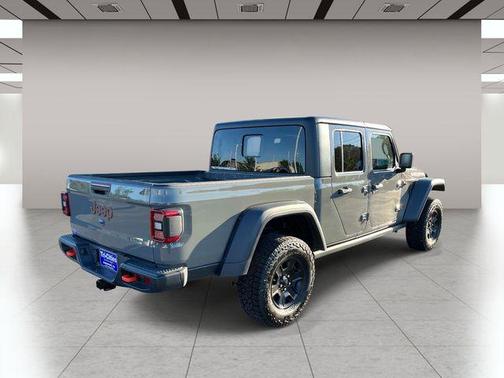 Sting-Gray Clearcoat 2023 Jeep Gladiator Mojave 4x4